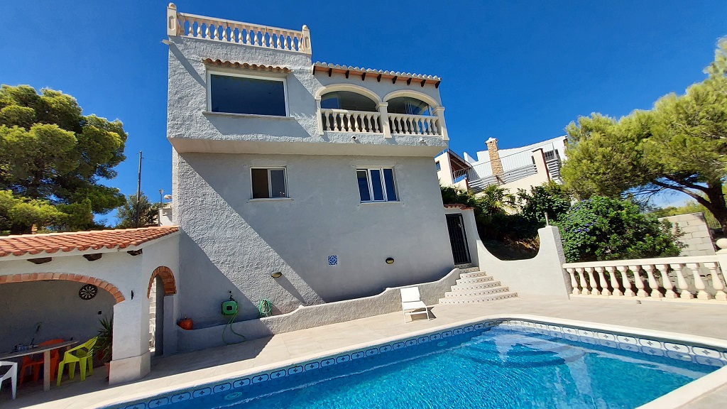 Renovierte Villa mit super Meerblick über Dénia zu verkaufen 465.000 €